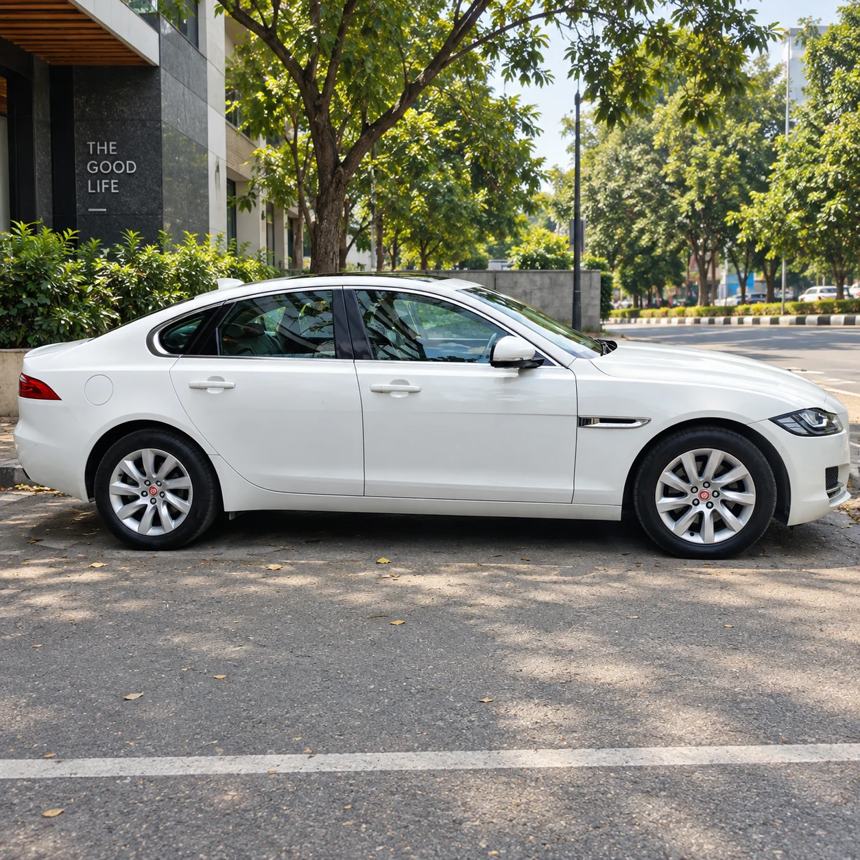 Jaguar XF Rental in Chennai – exterior view
